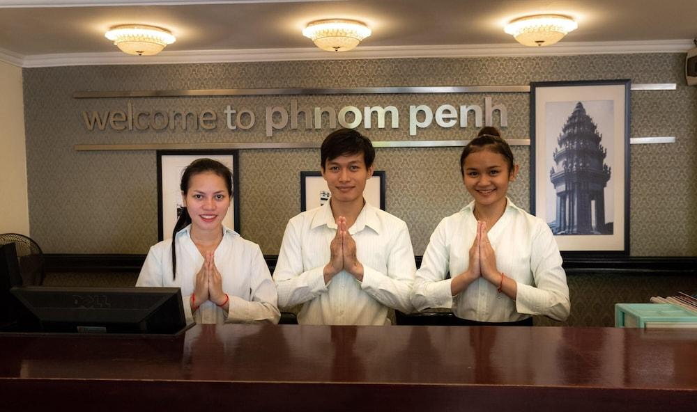 โรงแรมซิตี้ ลอดจ์ พนมเปญ ภายนอก รูปภาพ